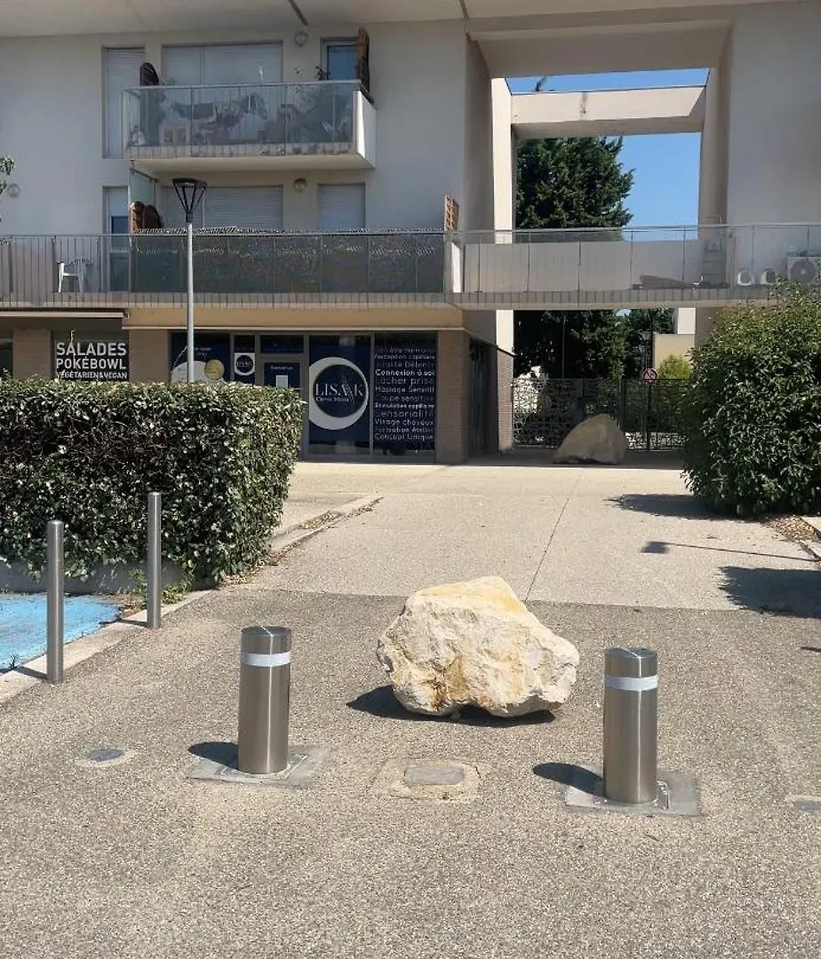 Appartement En Residence-Avignon Zone Agroparc France